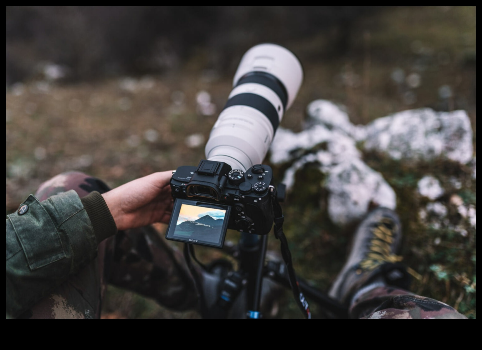 Lens Magic: Transformă-ți viziunea cu echipament fotografic de înaltă performanță